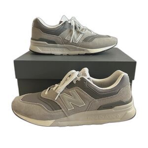 New Balance Light Grey on Grey Classic 997H Sneakers